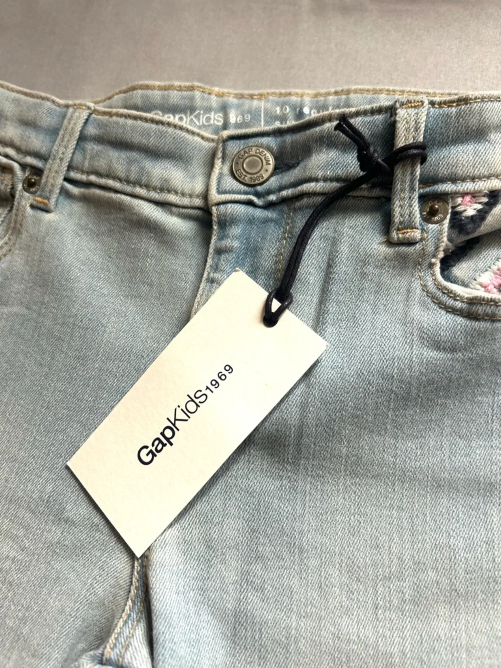 NWT GapKids Girls Super Skinny Jeans -Size 10- Light was